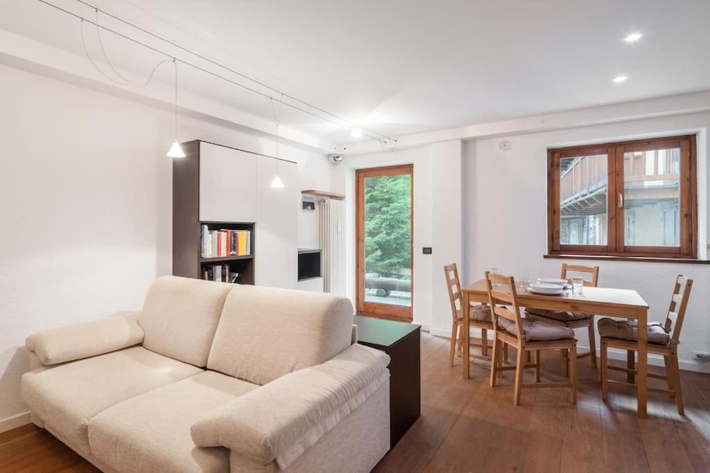 Pré-Saint-Didier 10 Min. Da Courmayeur Elegante Appartamento מראה חיצוני תמונה